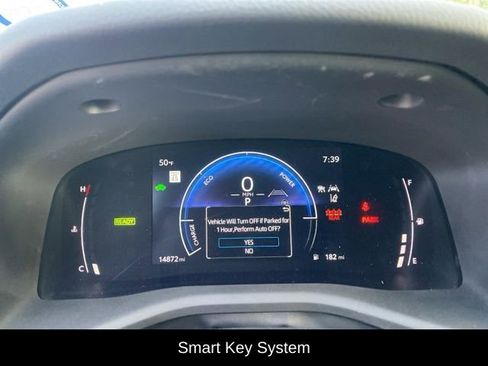 Used 2025 Toyota Camry SE w/ Convenience Package image 11