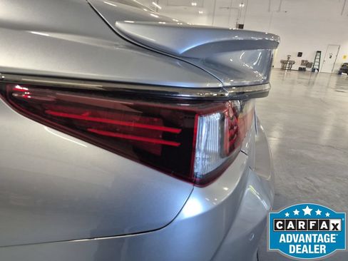 Used 2022 Lexus ES 300h F Sport FWD image 37