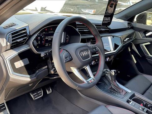 New 2025 Audi Q3 2.0T Premium Plus image 8