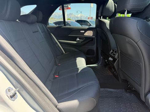 Used 2025 Mercedes-Benz GLE 580 4MATIC image 32
