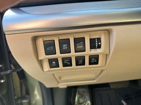 Used 2017 Subaru Outback 2.5i Premium image 13