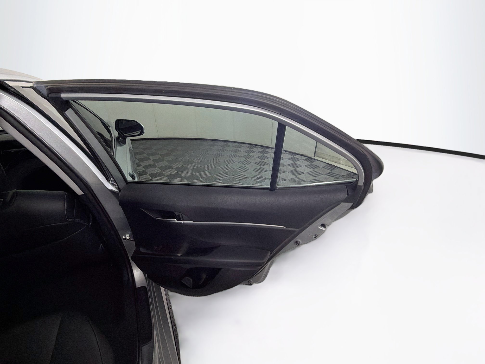 Used 2023 Toyota Camry SE FWD image 29