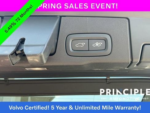 Certified 2023 Volvo XC60 B5 Ultimate w/ Protection Package Premier image 15