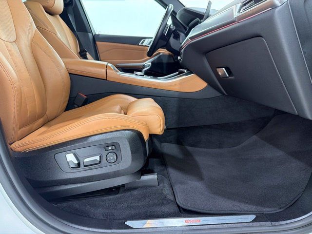 Used 2019 BMW X5 xDrive40i w/ Premium Package 2 AWD/4WD image 41