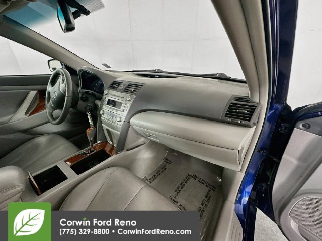 Used 2011 Toyota Camry XLE FWD image 28