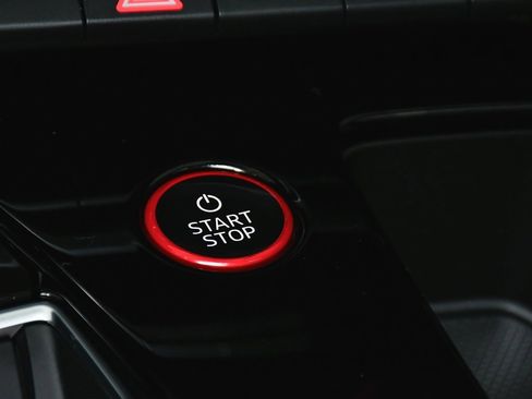 Used 2024 Audi RS e-tron GT w/ Ceramic Brake Package image 43