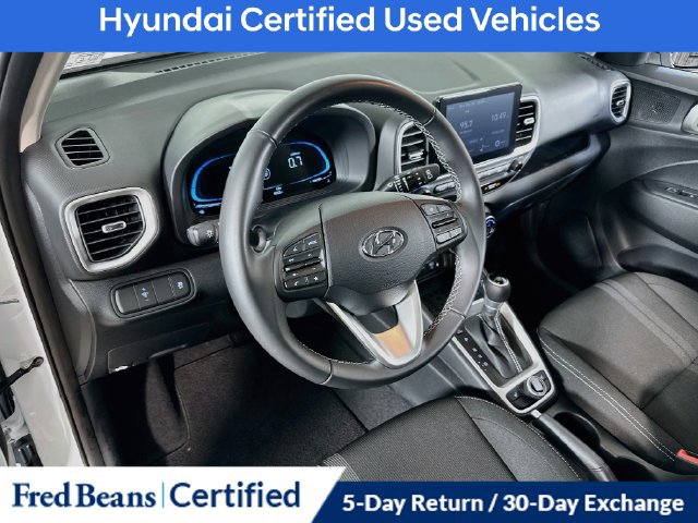 Certified 2026 Hyundai Venue SEL FWD image 21