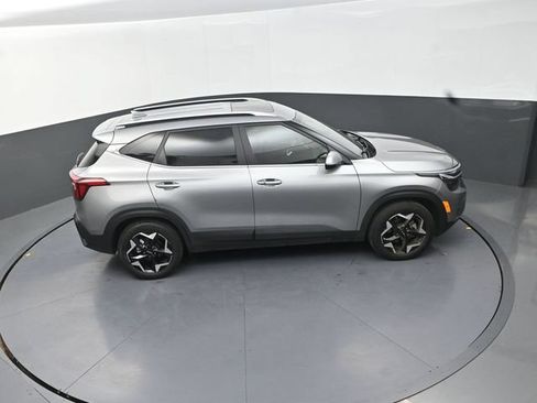 Used 2025 Kia Seltos EX w/ EX Sunroof Package FWD image 29