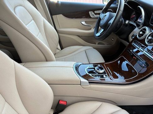 Used 2017 Mercedes-Benz GLC 300 image 31