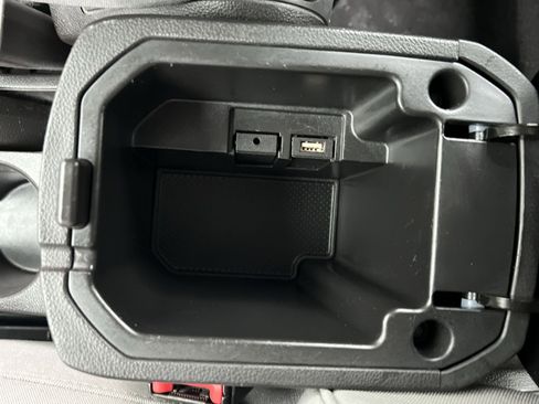 Used 2016 Chevrolet Cruze LT w/ Technology Package image 31