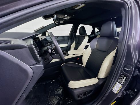 Used 2023 Lexus NX 250 FWD w/ Premium Package image 12