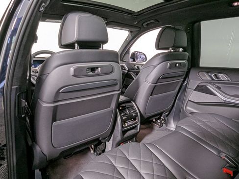 Used 2026 BMW X7 xDrive40i w/ M Sport Package AWD/4WD image 49