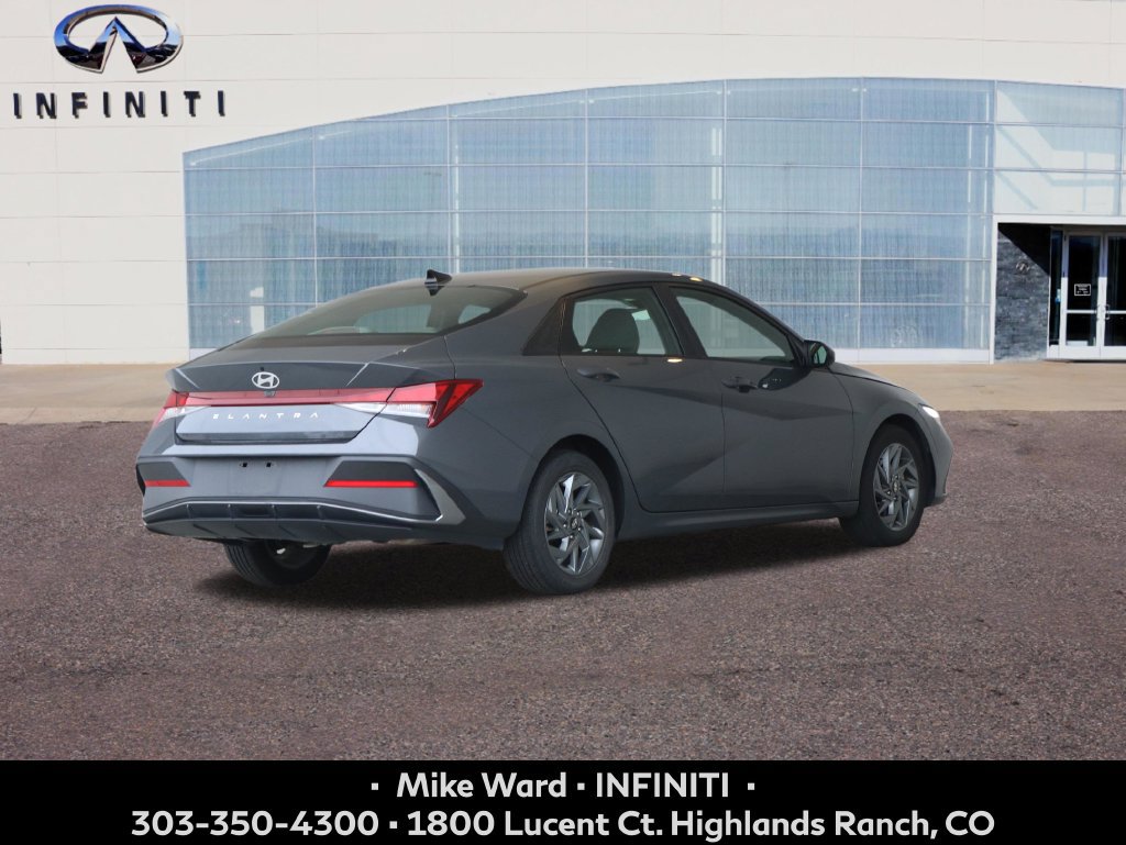 Used 2024 Hyundai Elantra SEL FWD image 7