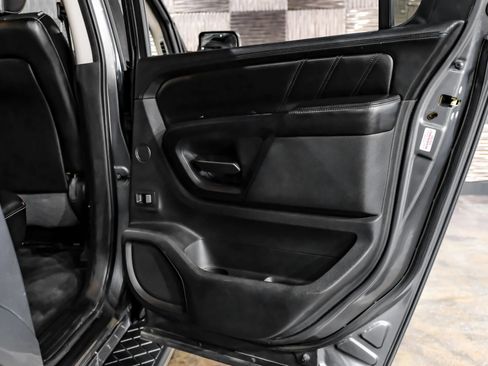 Used 2015 Nissan Armada Platinum image 49