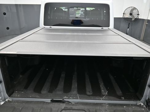 Used 2022 Jeep Gladiator Overland image 42