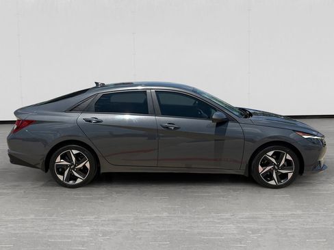 Used 2023 Hyundai Elantra SEL w/ Convenience Package FWD image 6