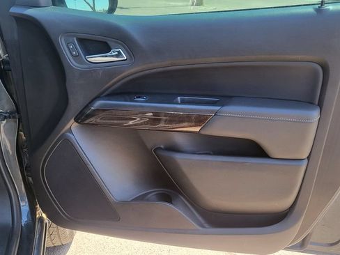 Used 2018 GMC Canyon SLE w/ SLE Convenience Package AWD/4WD image 12