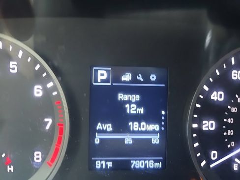 Used 2017 Hyundai Tucson SE w/ SE Popular Package 02 AWD/4WD image 18