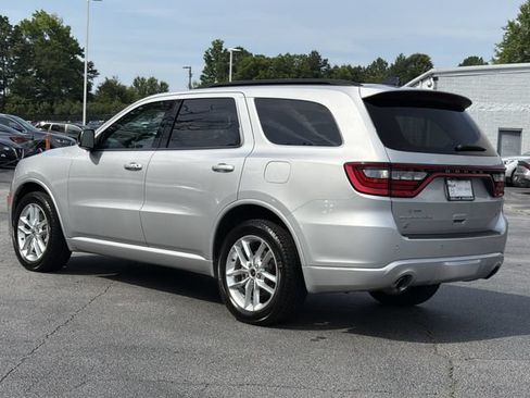 Used 2024 Dodge Durango GT AWD/4WD image 3