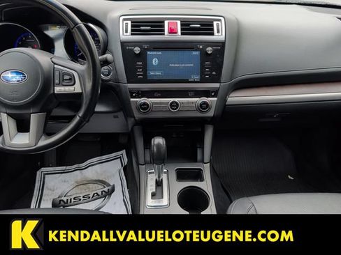 Used 2017 Subaru Outback 2.5i Limited AWD/4WD image 10