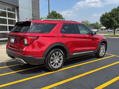 Used 2026 Ford Explorer Platinum AWD/4WD image 6