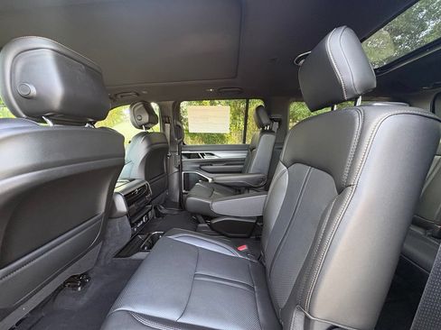 New 2026 Jeep Grand Wagoneer 4WD image 19