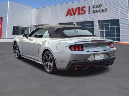 Used 2024 Ford Mustang Premium image 9