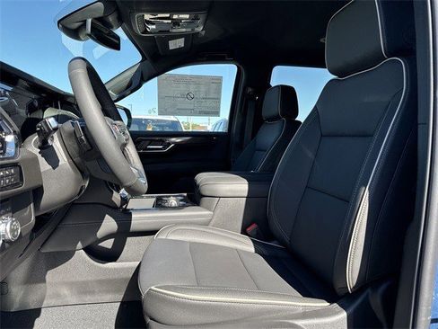 New 2026 GMC Yukon Elevation image 11