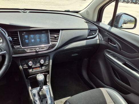 Used 2019 Buick Encore Preferred FWD image 4