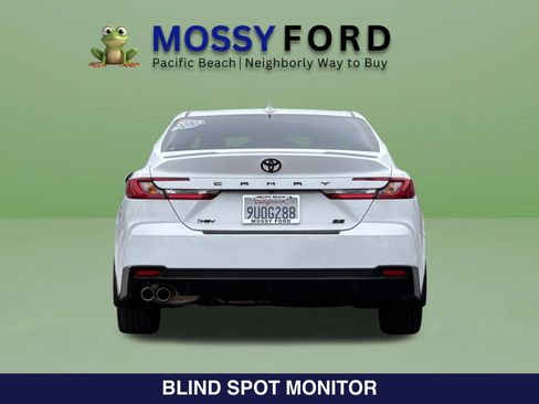 Used 2025 Toyota Camry SE w/ Multimedia Upgrade Package FWD image 7