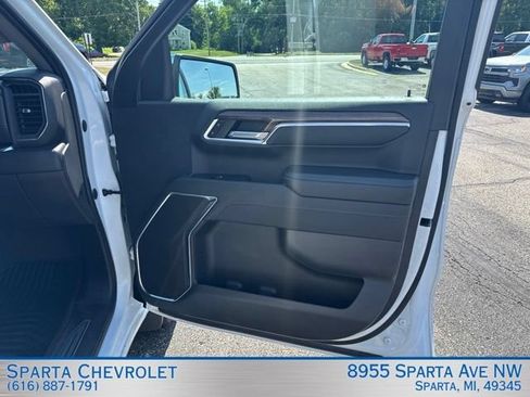 Used 2023 Chevrolet Silverado 1500 LT AWD/4WD image 26