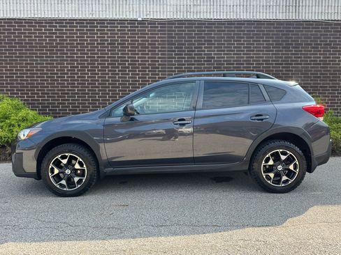 Used 2018 Subaru Crosstrek 2.0i Premium image 2