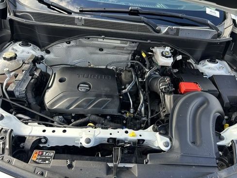 Used 2023 Buick Encore GX Select w/ Sport Touring Package image 11