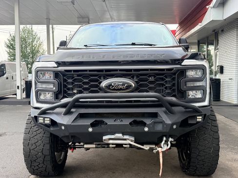 Used 2023 Ford F250 Lariat w/ Lariat Ultimate Package AWD/4WD image 7