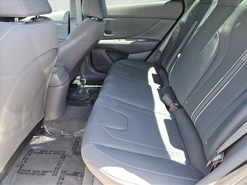 Certified 2023 Hyundai Elantra SEL w/ Convenience Package FWD image 23