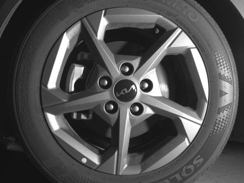 Used 2025 Kia K4 LXS image 12