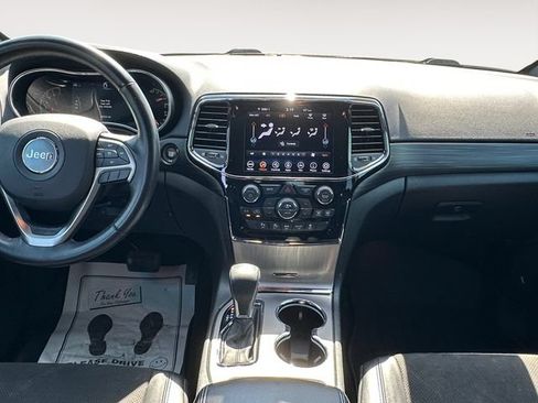 Used 2022 Jeep Grand Cherokee Laredo X AWD/4WD image 11