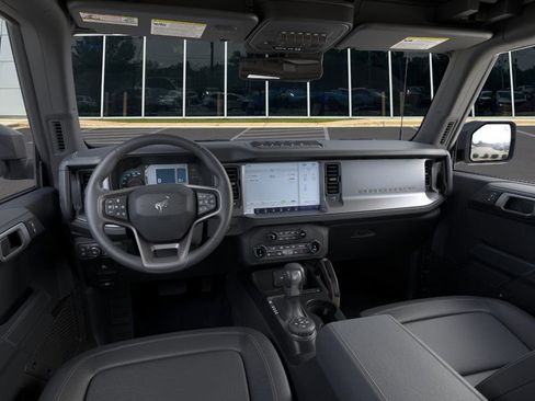 New 2025 Ford Bronco Badlands image 9