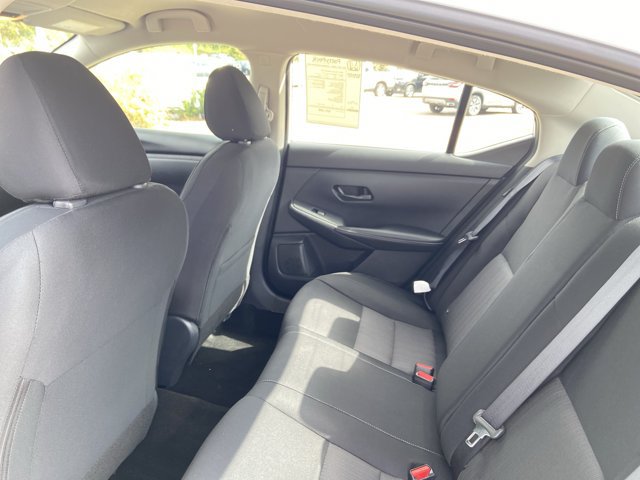 Used 2025 Nissan Sentra SV FWD image 17