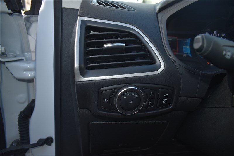 Used 2023 Ford Edge SEL w/ Convenience Package AWD/4WD image 15