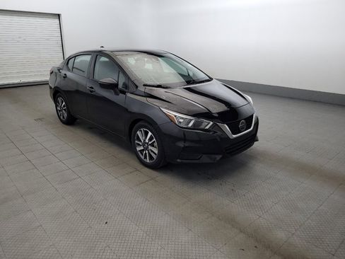 Used 2020 Nissan Versa SV FWD image 13