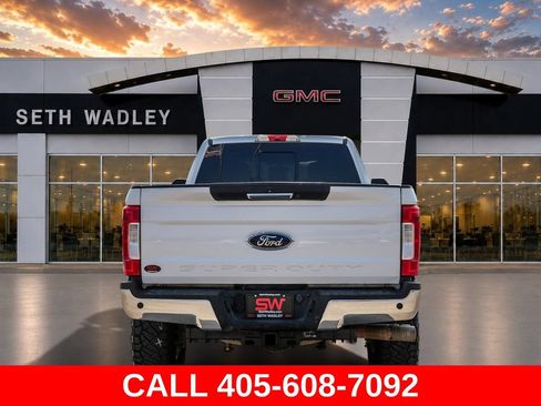 Used 2018 Ford F250 Lariat w/ Lariat Value Package AWD/4WD image 6