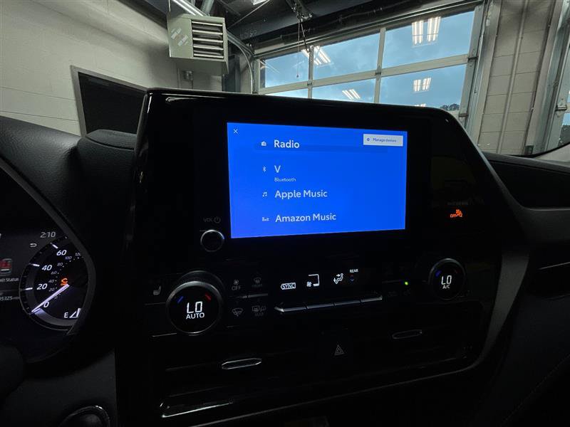 Used 2023 Toyota Highlander XLE FWD image 20