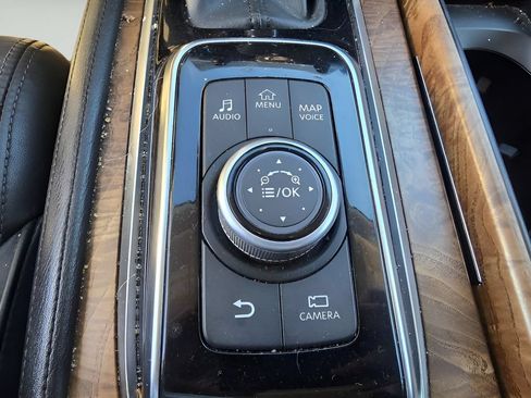 Used 2021 Nissan Armada SL w/ Captain's Chairs Package AWD/4WD image 22