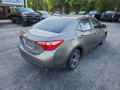 Used 2017 Toyota Corolla LE w/ LE Premium Package FWD image 8