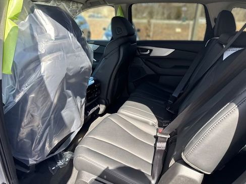 New 2026 Acura MDX SH-AWD image 12
