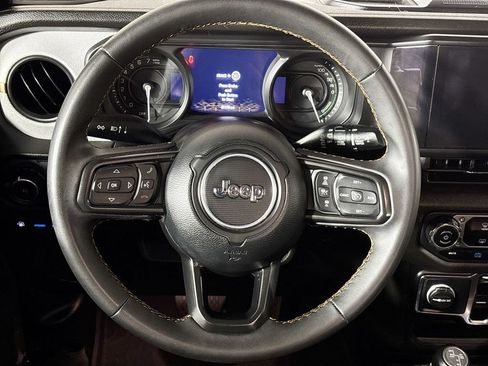 Used 2024 Jeep Wrangler Unlimited AWD/4WD image 13