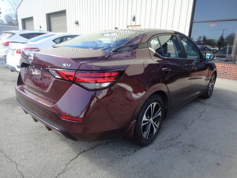 Used 2021 Nissan Sentra SV image 4