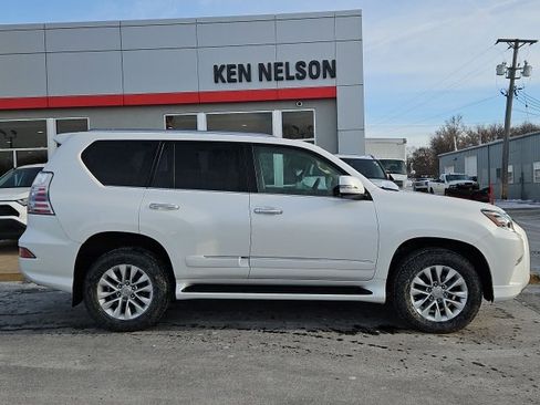 Used 2018 Lexus GX 460 image 13
