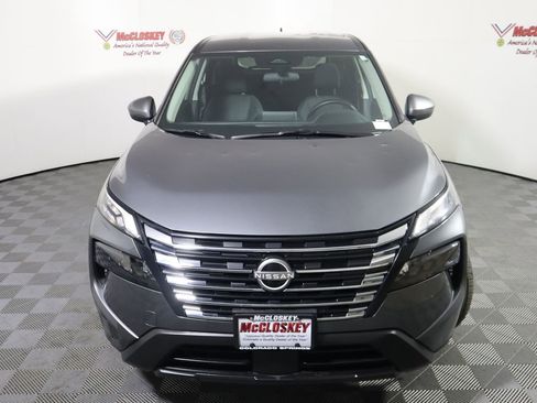 Used 2025 Nissan Rogue SV image 17